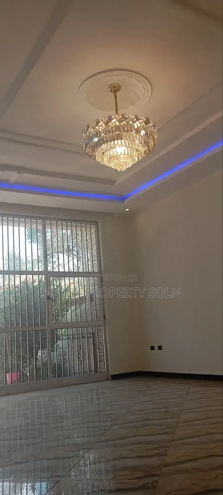 Furnished 6bdrm Villa in Bole for sale