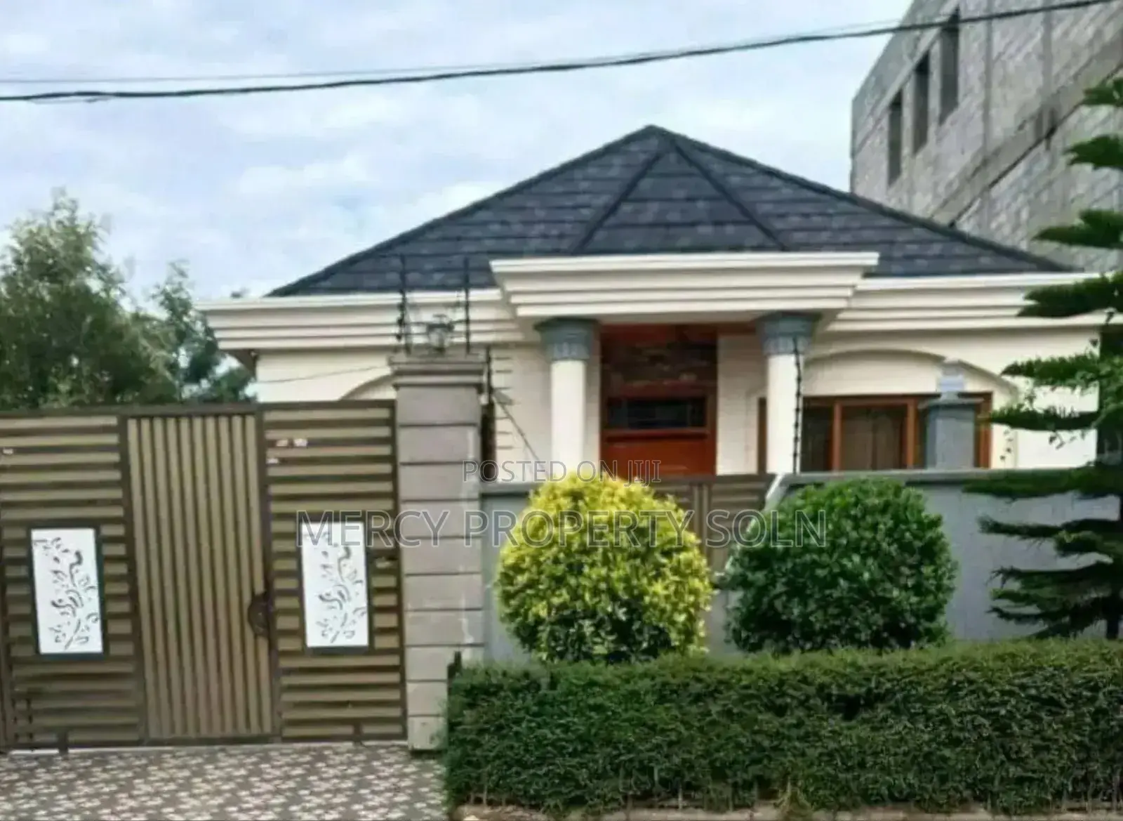 Furnished 5bdrm Villa in Bole for sale