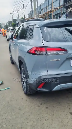 Toyota Corolla Cross 2023 Green