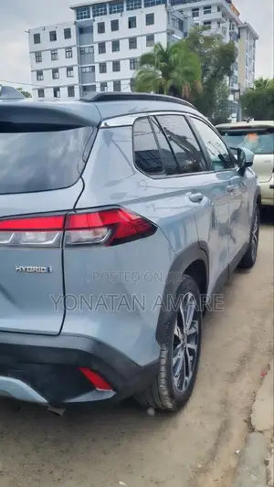 Toyota Corolla Cross 2023 Green