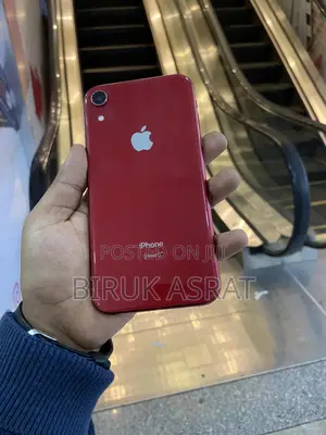Photo - Apple iPhone XR 64 GB Red