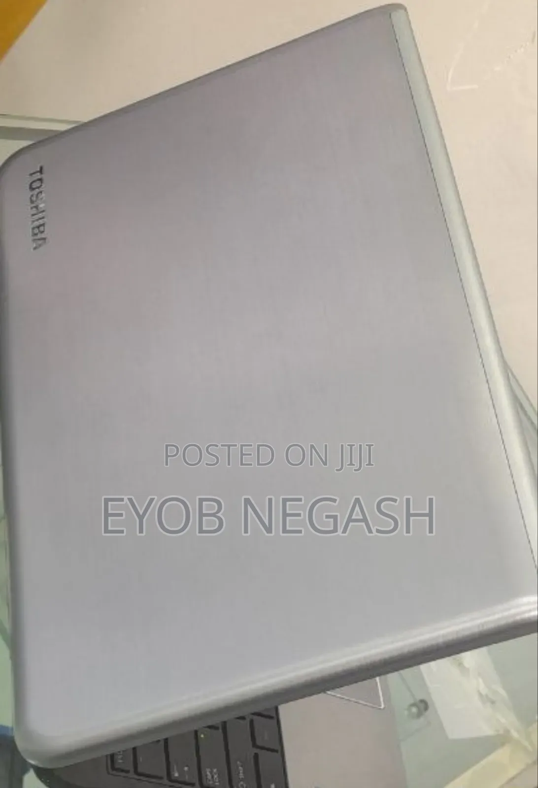 Laptop Toshiba Satellite C665 8GB Intel Core I7 HDD 1T