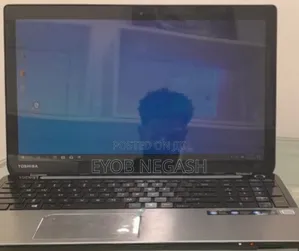 Laptop Toshiba Satellite C665 8GB Intel Core I7 HDD 1T