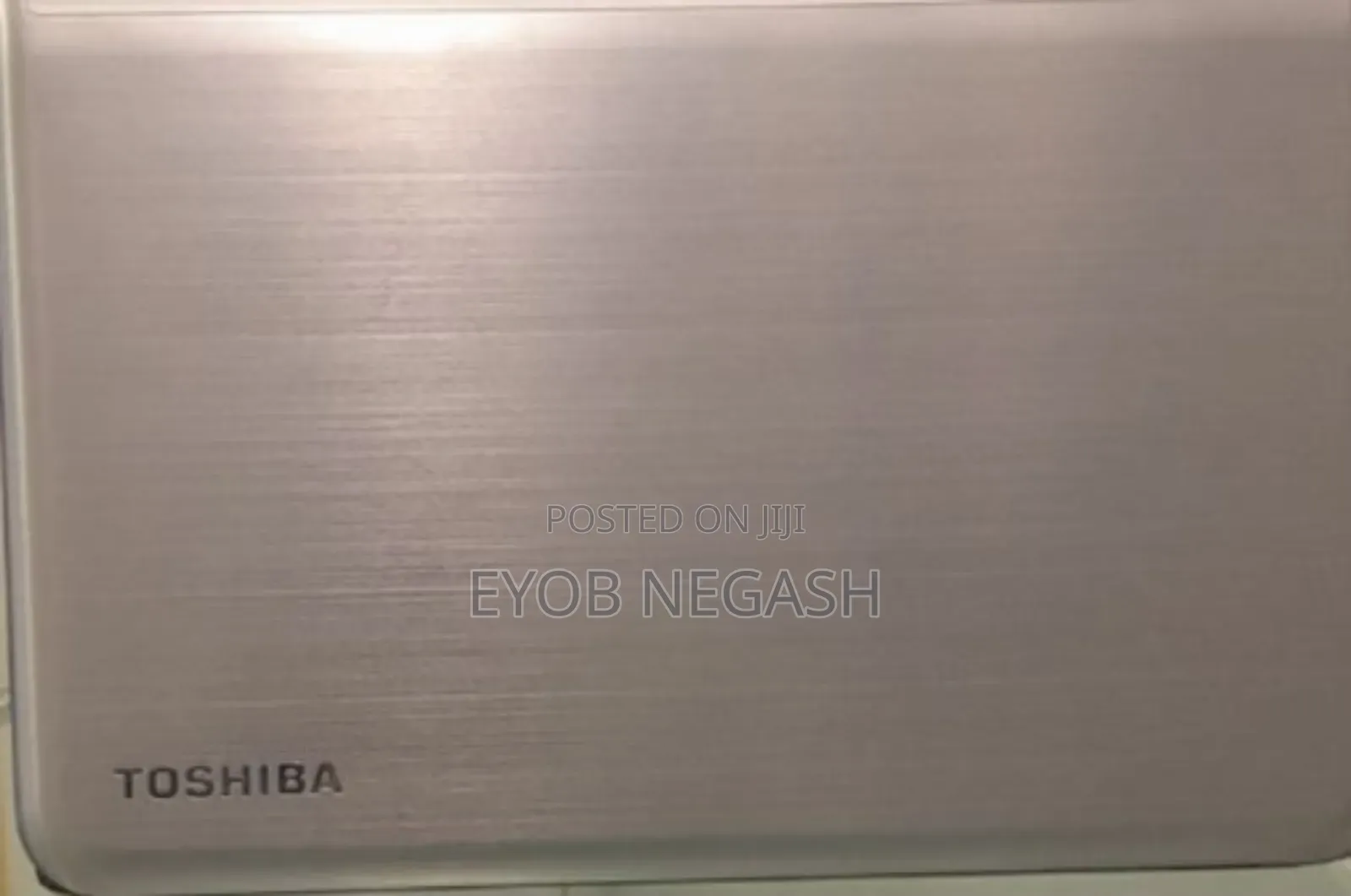 Laptop Toshiba Satellite C665 8GB Intel Core I7 HDD 1T