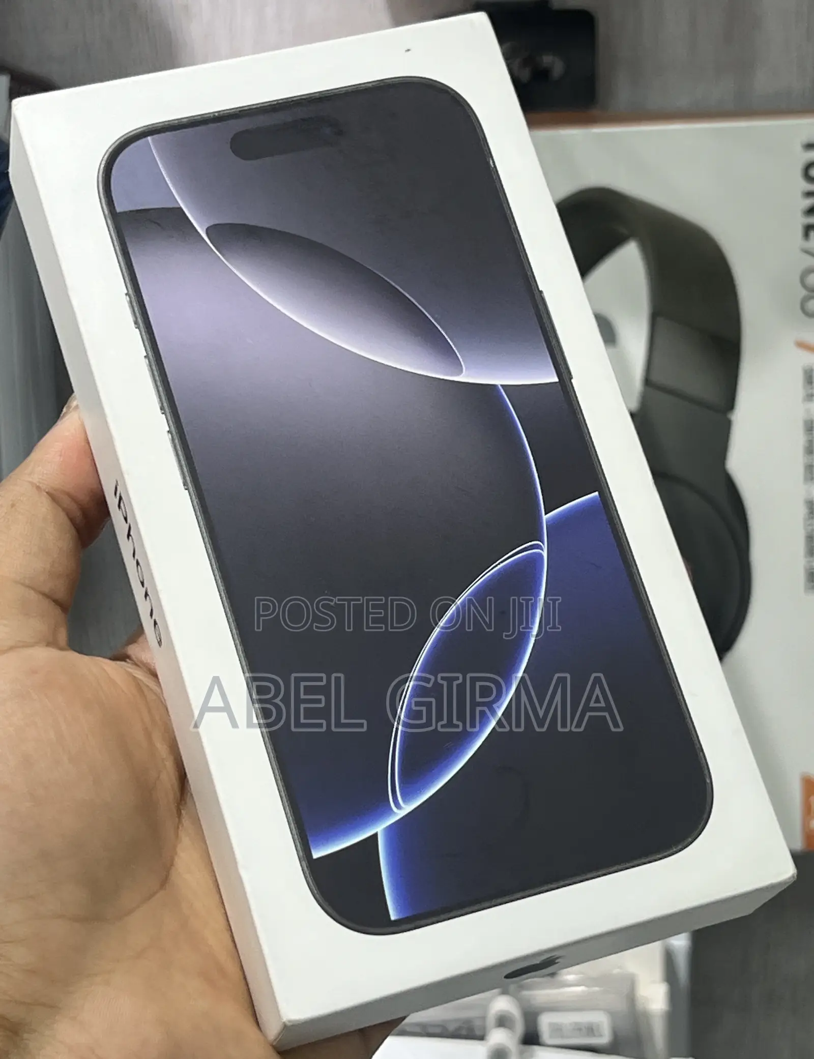 New Apple iPhone 16 Pro 1 TB Black