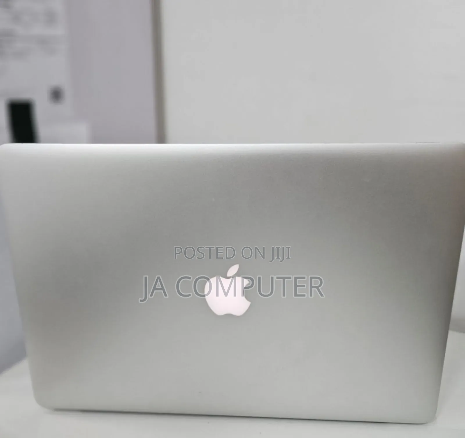 New Laptop Apple MacBook Pro 2015 16GB Intel Core I7 SSD 512GB