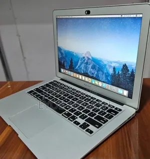 New Laptop Apple MacBook Air 2017 8GB Intel Core I5 SSD 128GB