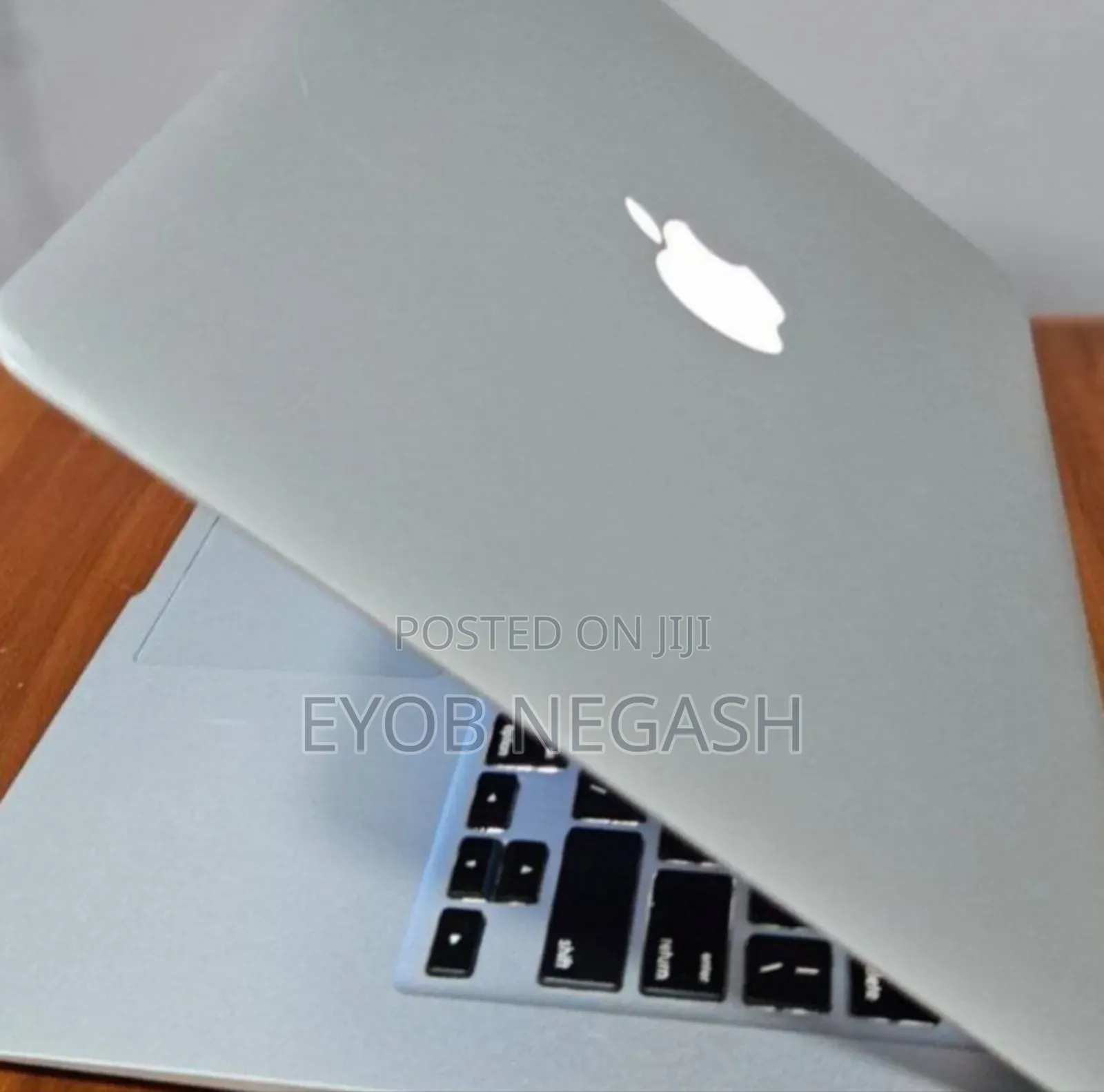 New Laptop Apple MacBook Air 2017 8GB Intel Core I5 SSD 128GB