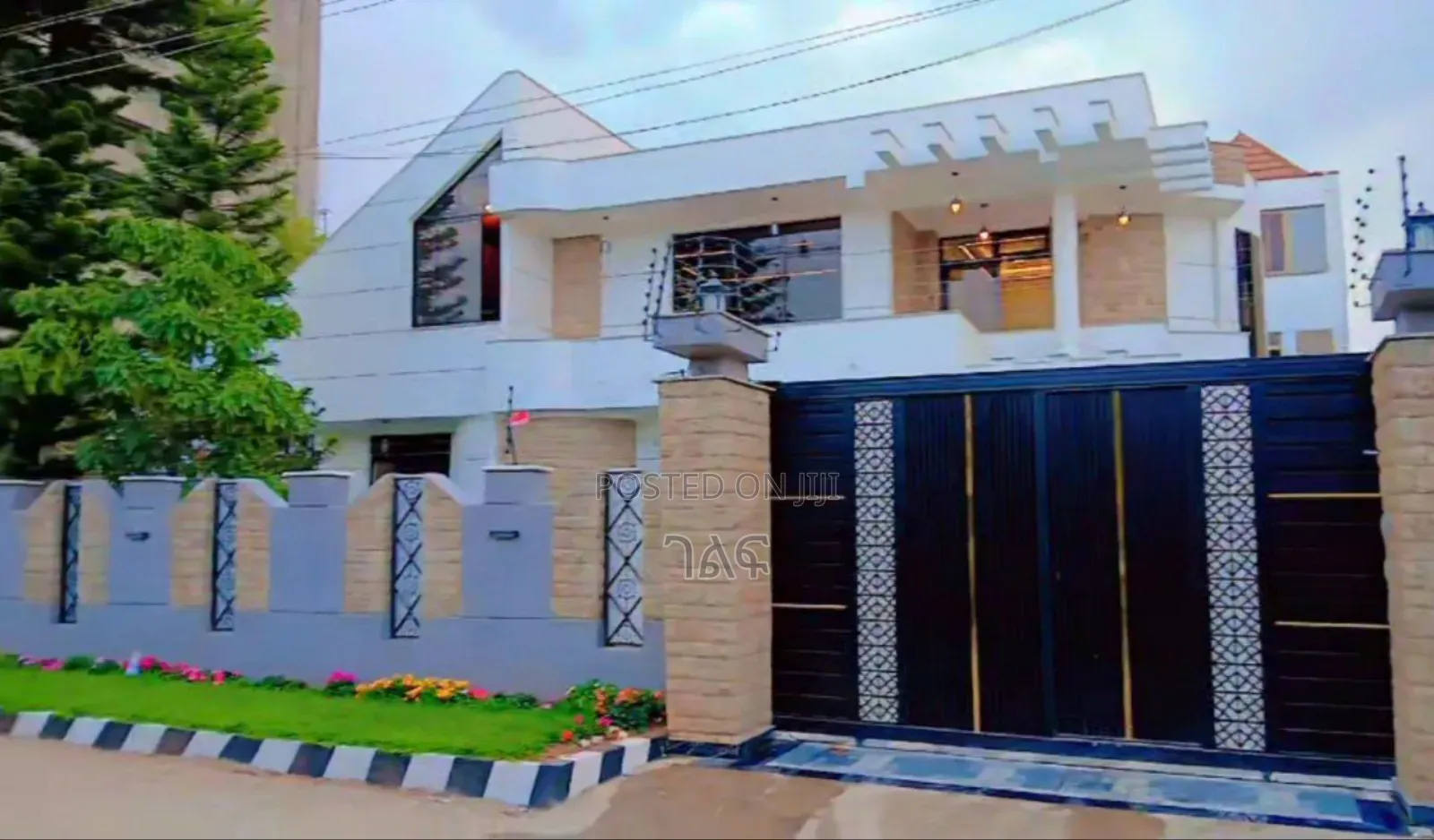 7bdrm House in የግል ቅንጡ ቪላ አያት ሽያጭ, Bole for sale