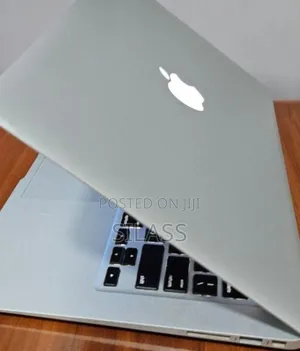 Photo - New Laptop Apple MacBook Air 2017 8GB Intel Core I7 SSD 128GB