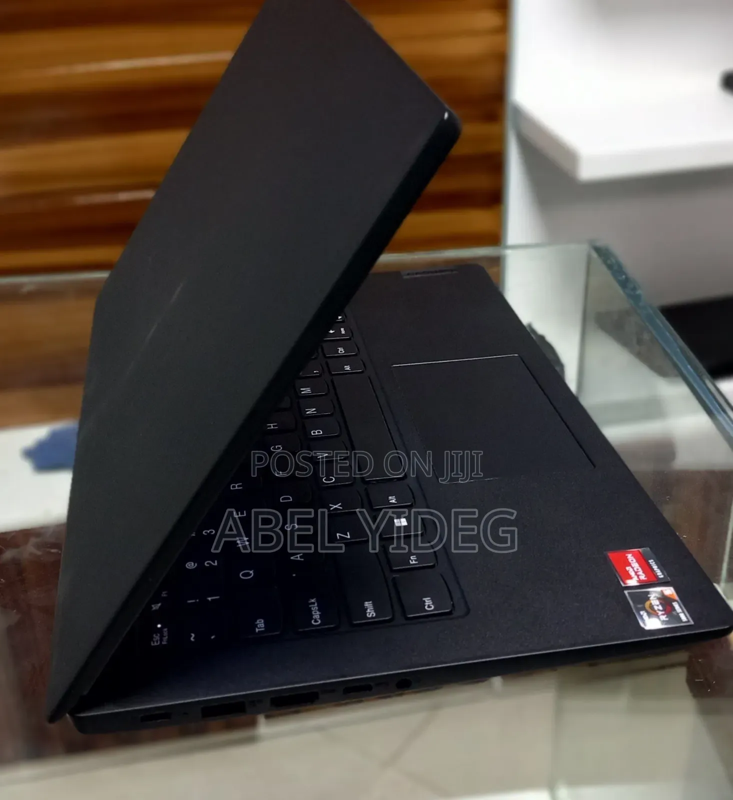 New Laptop Lenovo 16GB AMD Ryzen 5 SSD 512GB