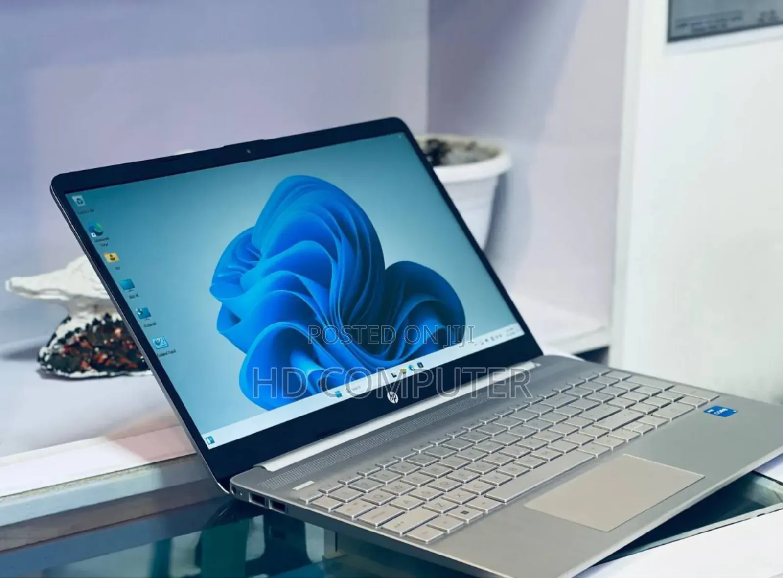 New Laptop HP Stream Notebook 8GB Intel Core I5 SSD 1T