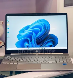 New Laptop HP Stream Notebook 8GB Intel Core I5 SSD 1T