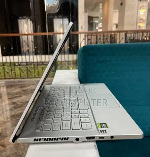 New Laptop Asus ROG Zephyrus G15 16GB AMD Ryzen 9 SSD 512GB