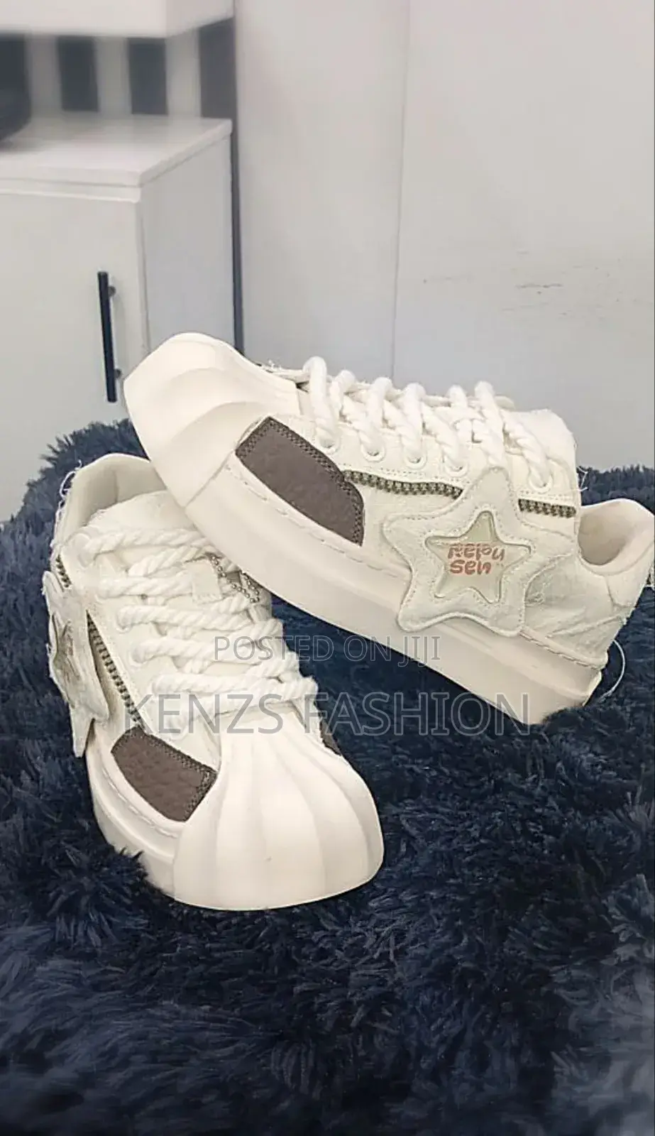 Stylish Sneakers Trend Shoes for Fashion