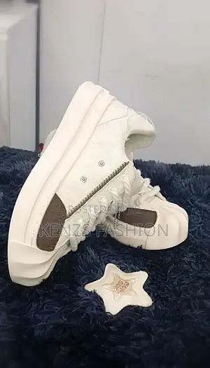 Stylish Sneakers Trend Shoes for Fashion