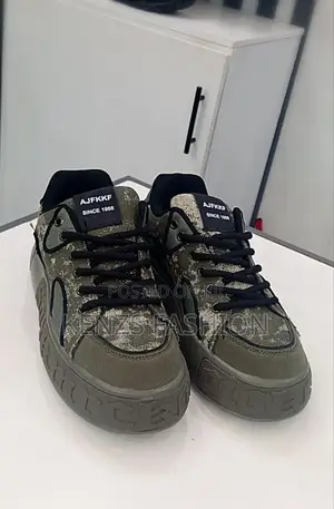 Men's Quality Stylish Sneakers Shoes