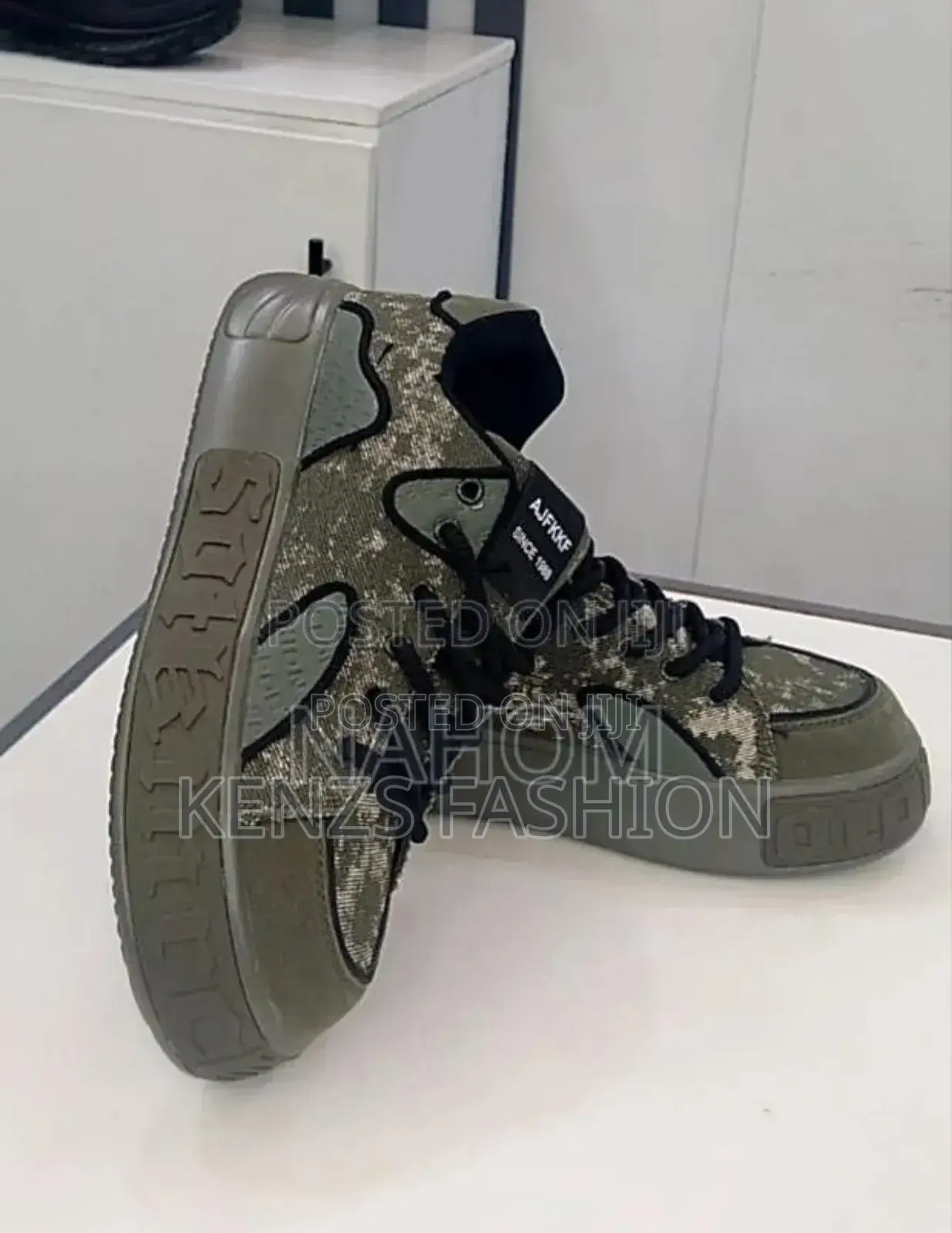 Men's Quality Stylish Sneakers Shoes