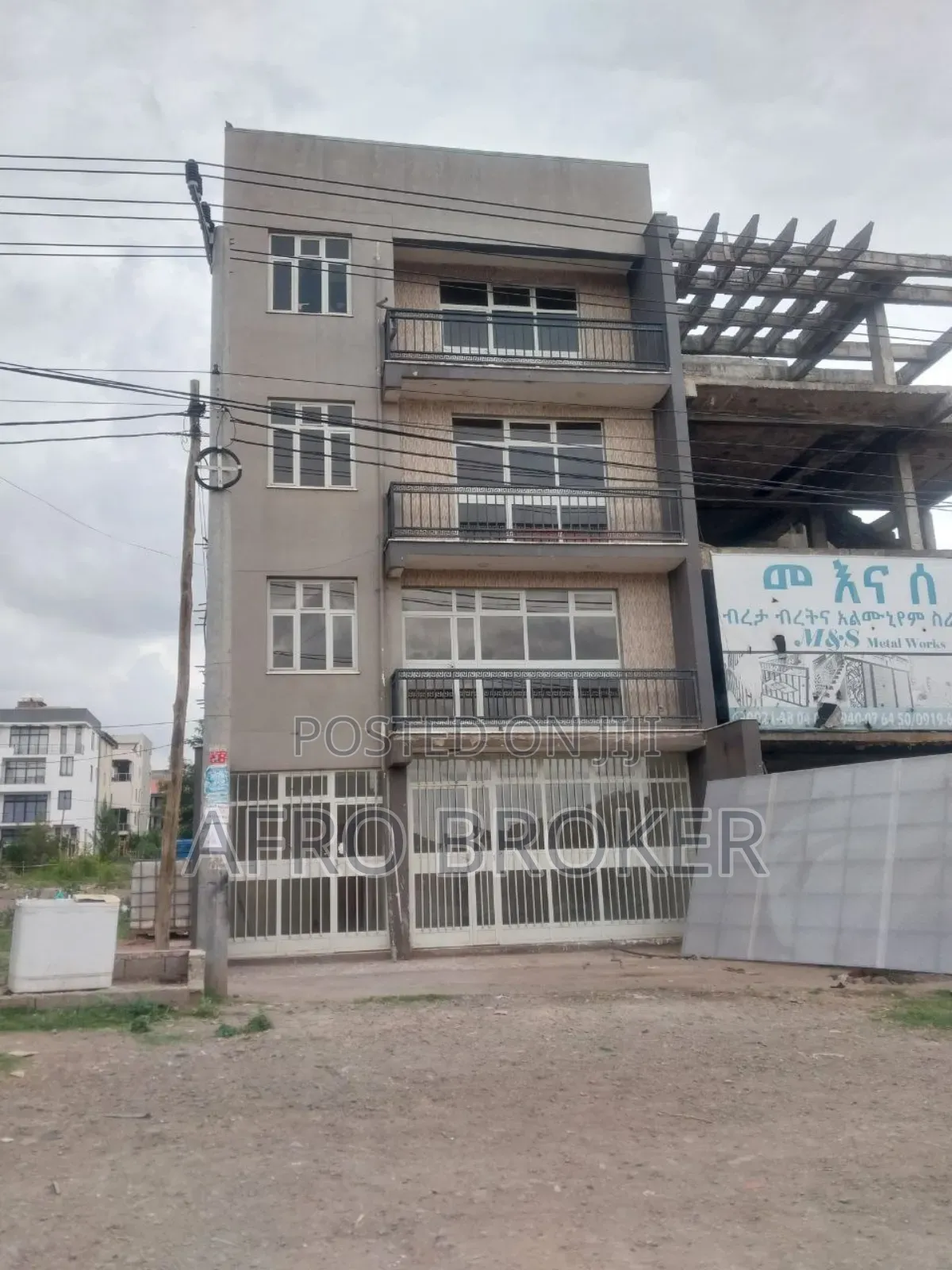 Commercial House Sell