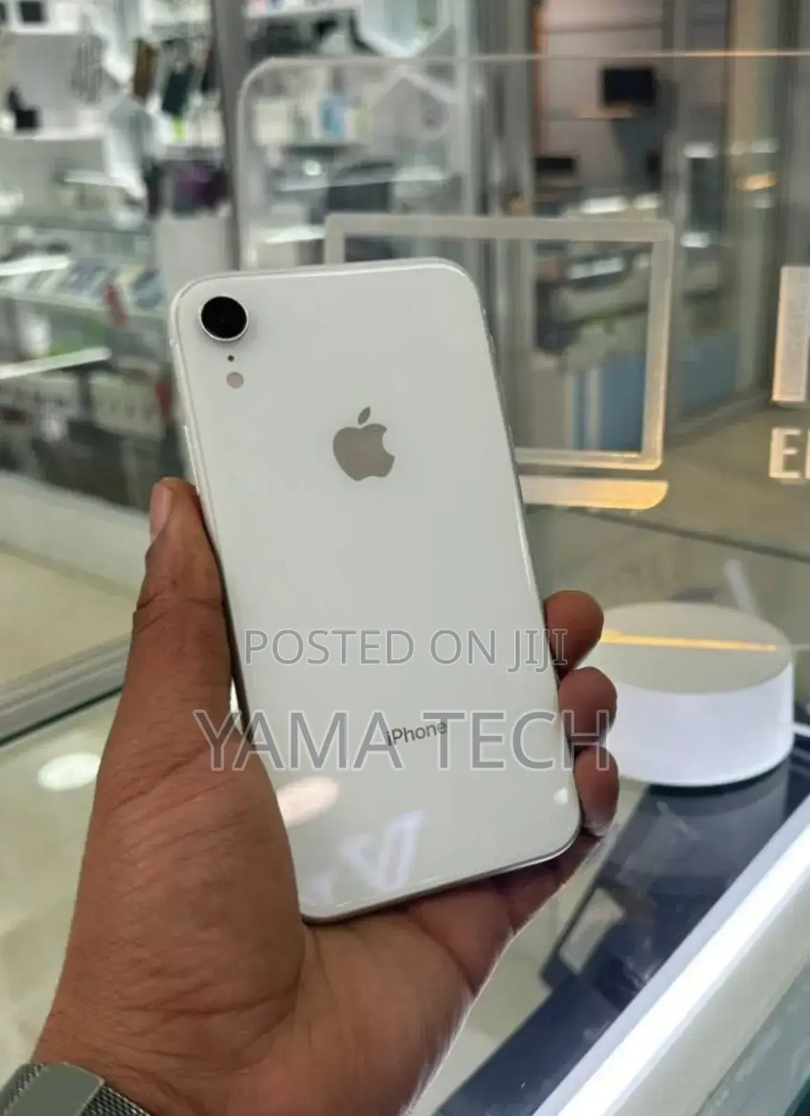 New Apple iPhone XR 64 GB Silver