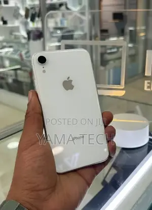 New Apple iPhone XR 64 GB Silver