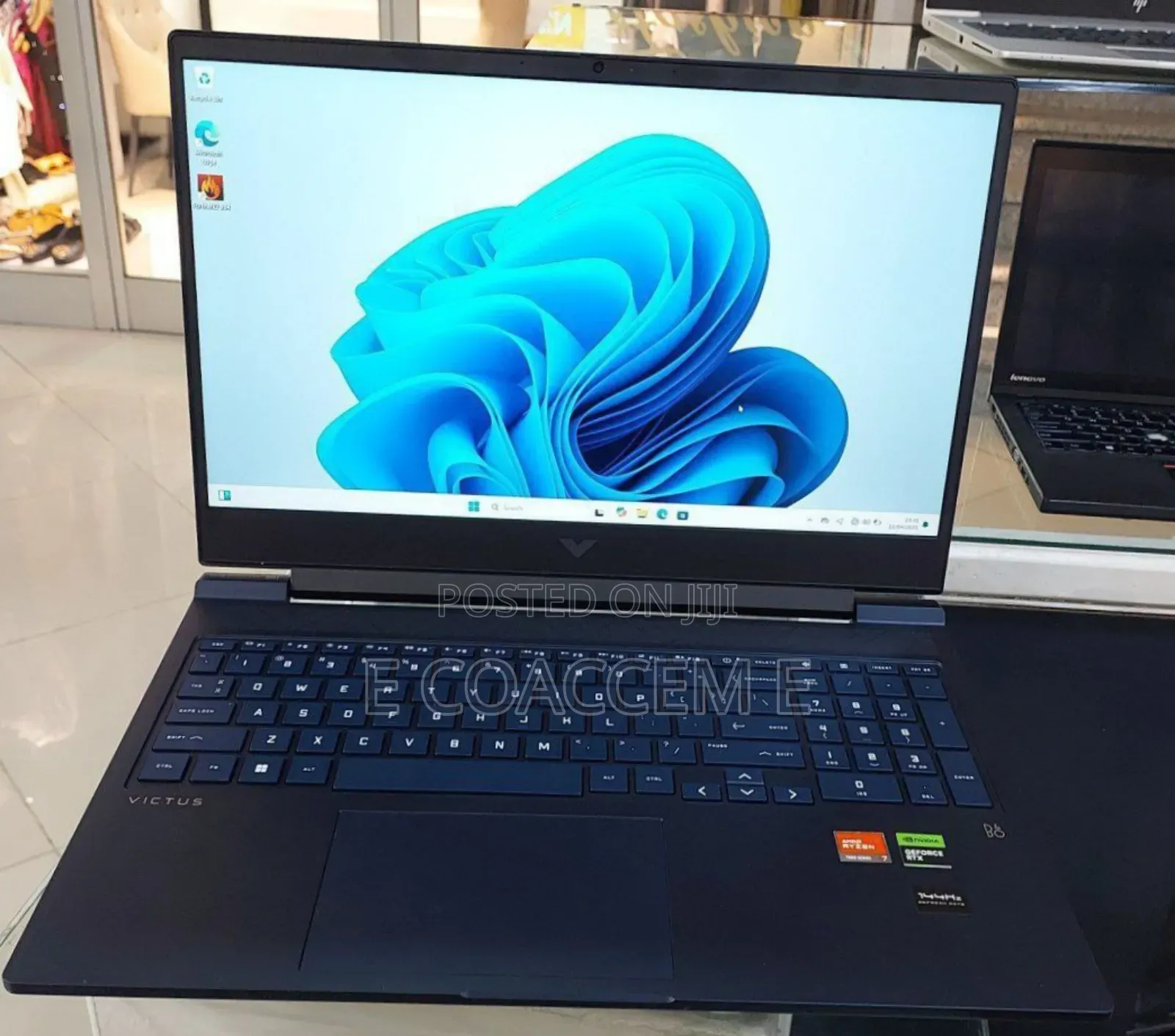 New Laptop HP 16GB AMD Ryzen 7 SSD 1T