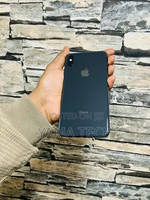 Photo - New Apple iPhone XS Max 256 GB Black