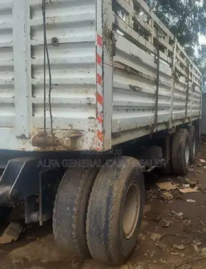 •Iveco ባላቶኒ ከነተሳቢው
•2017
•95 ሽ ታርጋ
•350,000 ኪሜ
•መስፍን በመስፍን