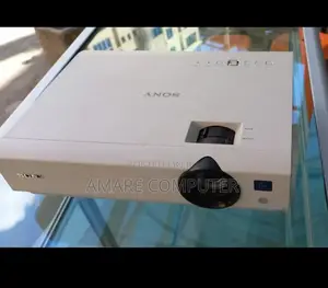 Brand New Sony Projector Model Name VPL-Dx100 Hardware