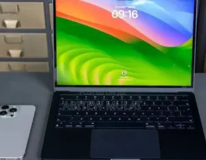 New Laptop Apple MacBook Air 2024 M3 13-Inch 8GB Apple M3 SSD 256GB