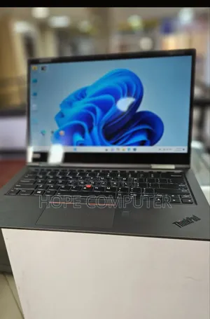 Photo - New Laptop Lenovo Thinkpad X1 Yoga 16GB Intel Core I7 SSD 512GB