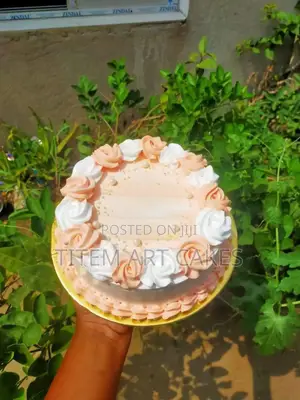 Photo - Ester Cake 3