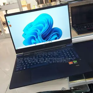 New Laptop HP Victus 16 16GB AMD Ryzen 7 SSD 1T
