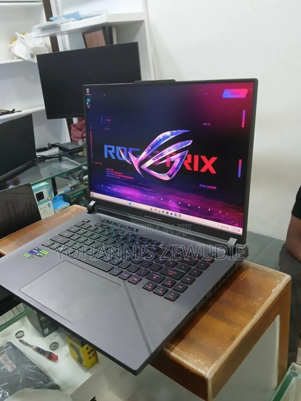 New Laptop Asus ROG Strix G15 32GB Intel Core I9 SSD 1T