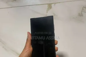 Photo - New Samsung Galaxy S22 Ultra 512 GB Black