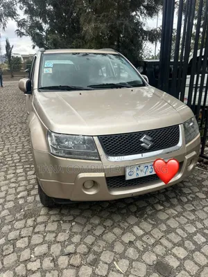 Photo - Suzuki Vitara 2007 Gold