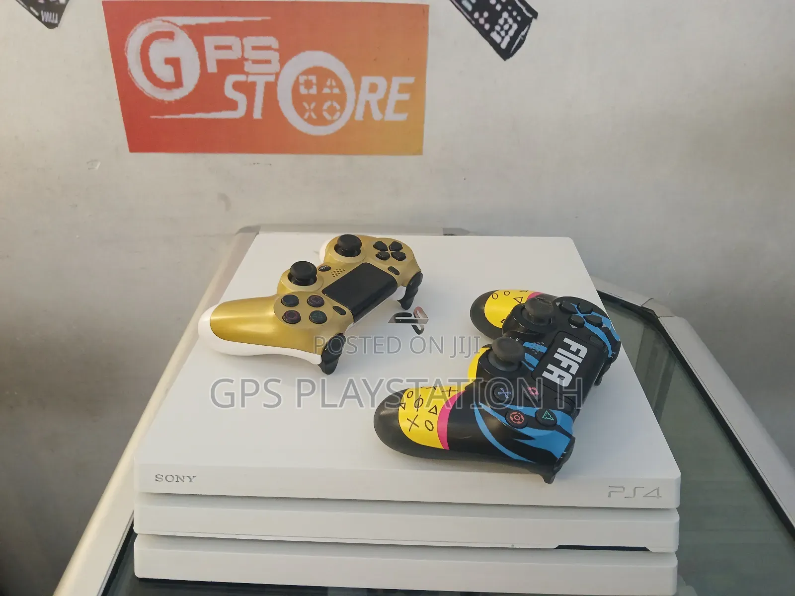 Playstation 4 Pro Seven Games Installed