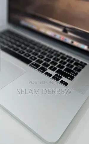 New Laptop Apple MacBook Pro 2015 16GB Intel Core I7 SSD 512GB