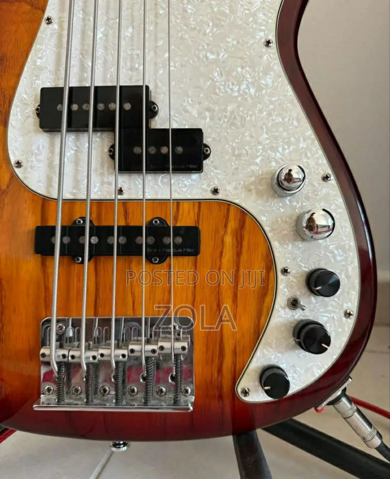 Bass Guitar 5 String
