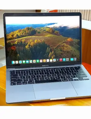 New Laptop Apple MacBook Pro 2022 M2 8GB Apple M2 SSD 256GB