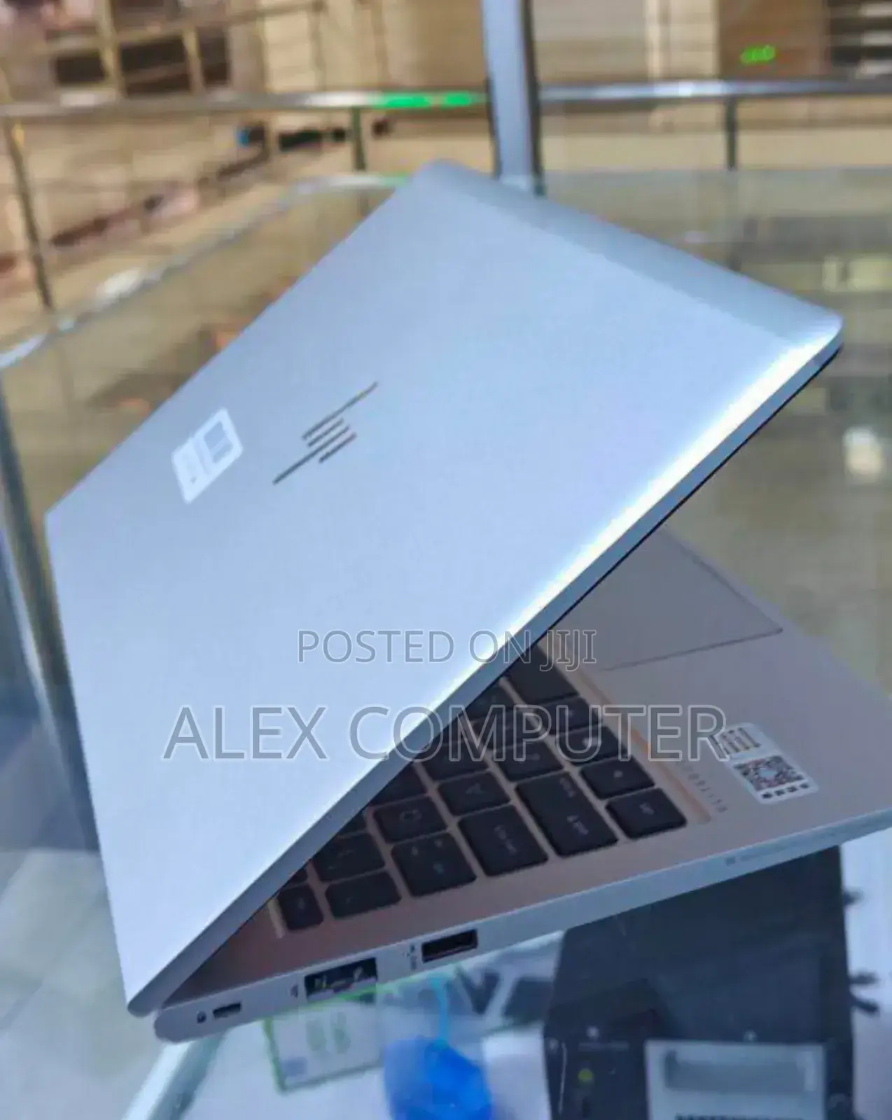 New Laptop HP EliteBook 840 10 16GB Intel Core I5 SSD 1T