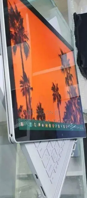 New Laptop Microsoft Surface Book 3 16GB Intel Core I7 SSD 256GB