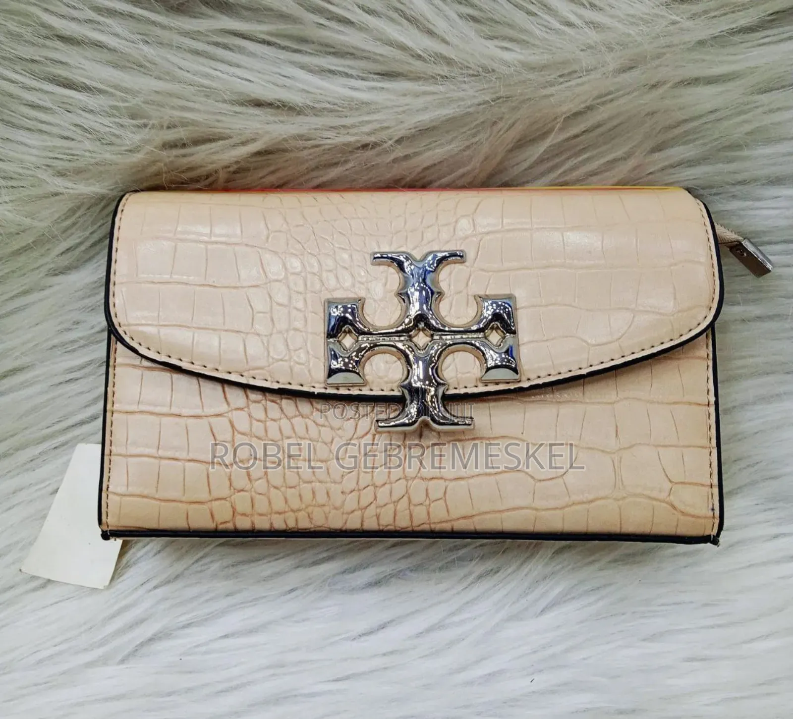  Europe Standard
Imported Best Quality Classy Handbags