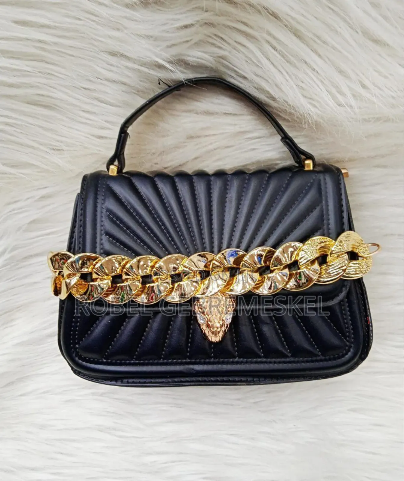  Europe Standard
Imported Best Quality Classy Handbags