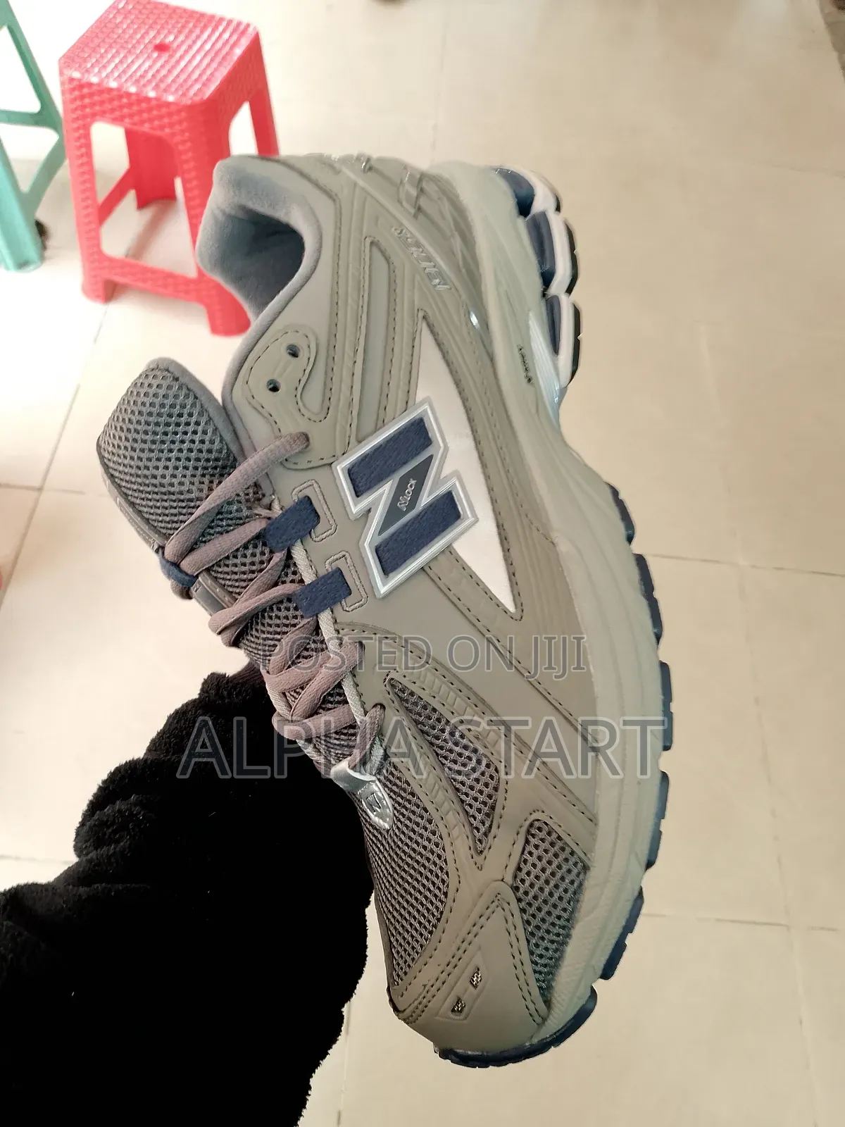 New Balance 1960r Master Quality Shoes for You