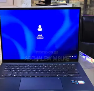 New Laptop Asus ZenBook UX510UW 16GB Intel Core I7 SSD 1T