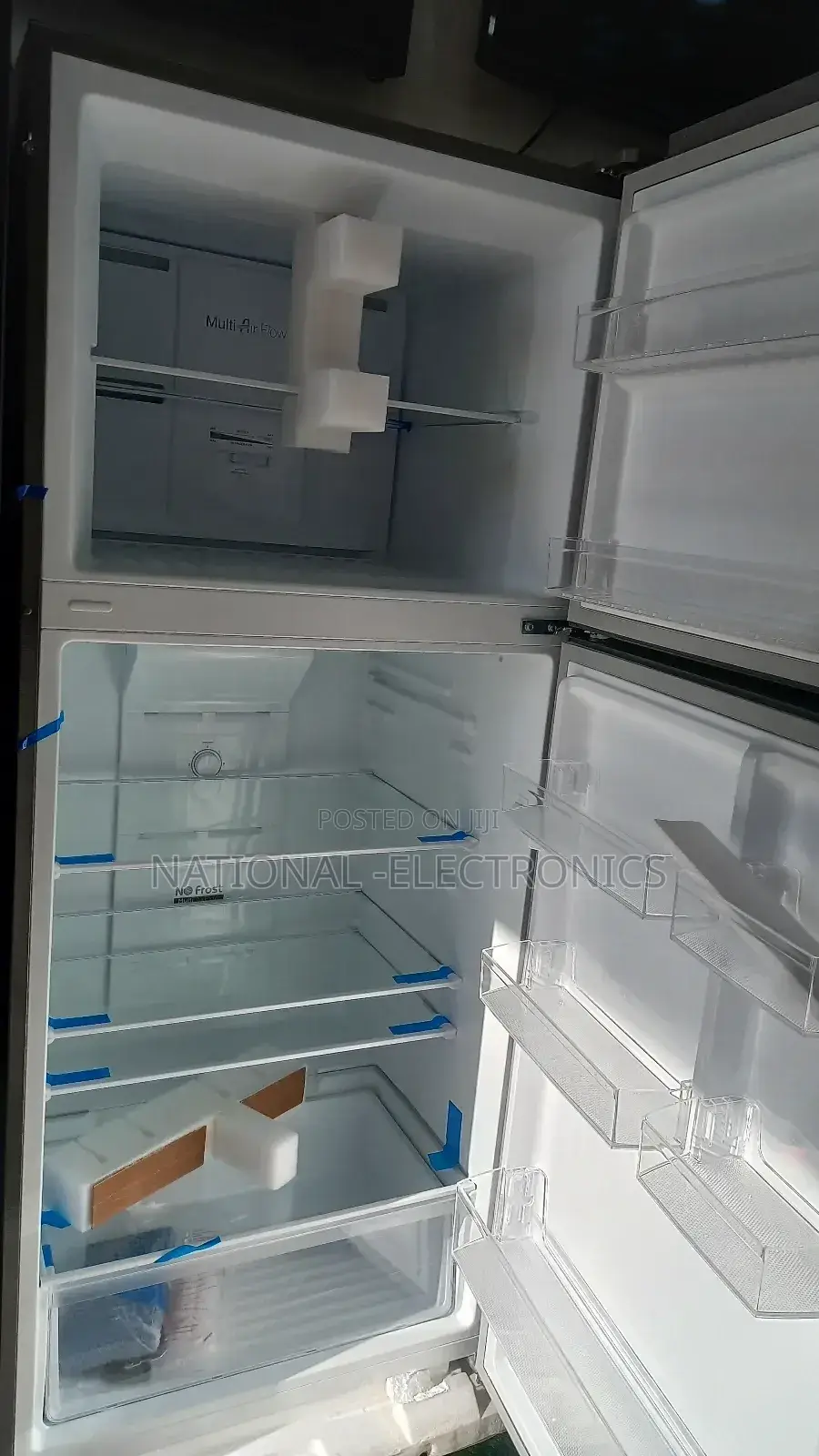 Akira Refrigerator 510