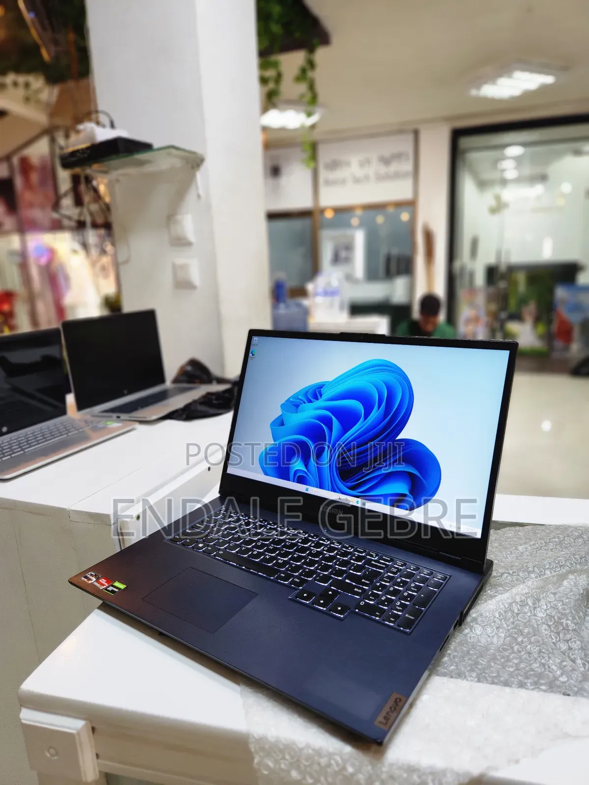 New Laptop Lenovo Legion 5 8GB AMD Ryzen 5 SSD 256GB