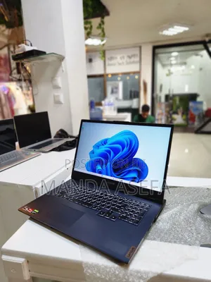 New Laptop Lenovo Legion 5 8GB AMD Ryzen 5 SSD 256GB