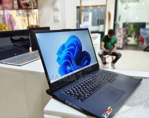 New Laptop Lenovo Legion 5 8GB AMD Ryzen 5 SSD 256GB
